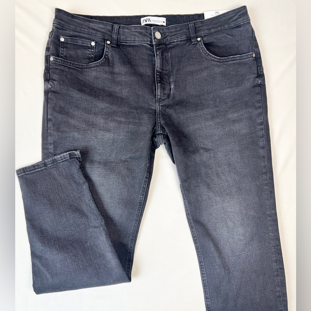 NWT Zara Skinny Slim Fit Contour Mid-Rise jeans in antique faded black - size 18